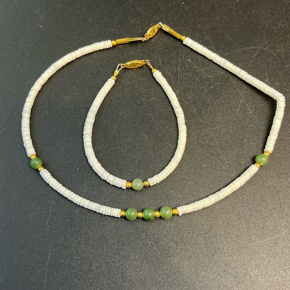 Vtg Puka Shells Beaded Jade Beads Choker Necklace & Bracelet Set 70s Surfer Boho